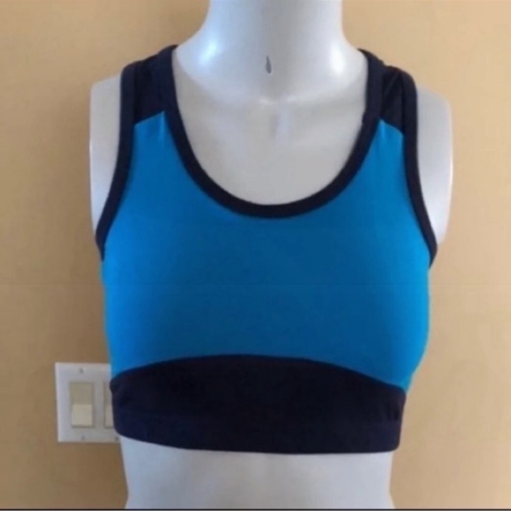 Bundle of Athletic Tops (Sizes S/M) - Brands: Athletech & Joe Boxer - Picture 5 of 13